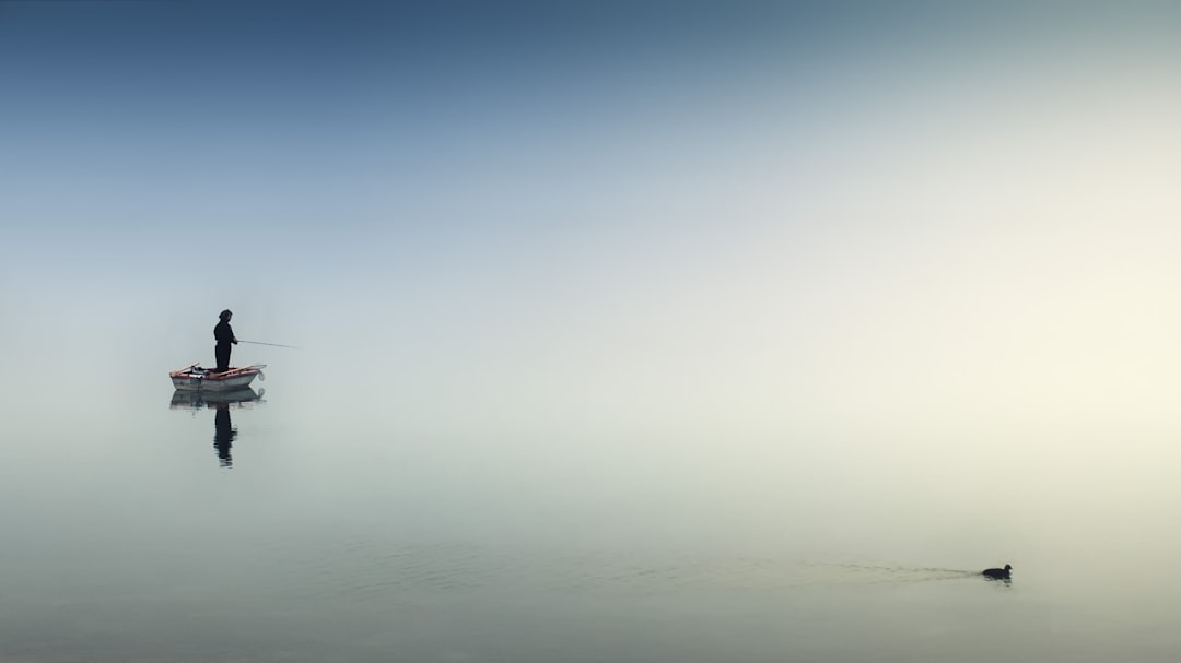 découvrez l'essence du silence et son impact apaisant sur l'esprit et le corps. plongez dans un univers de calme et de sérénité.